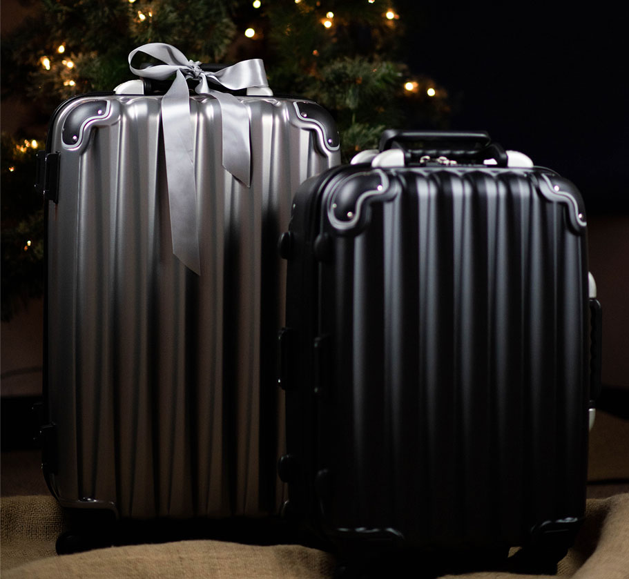 Celebrate Your Best Customers - Luggages